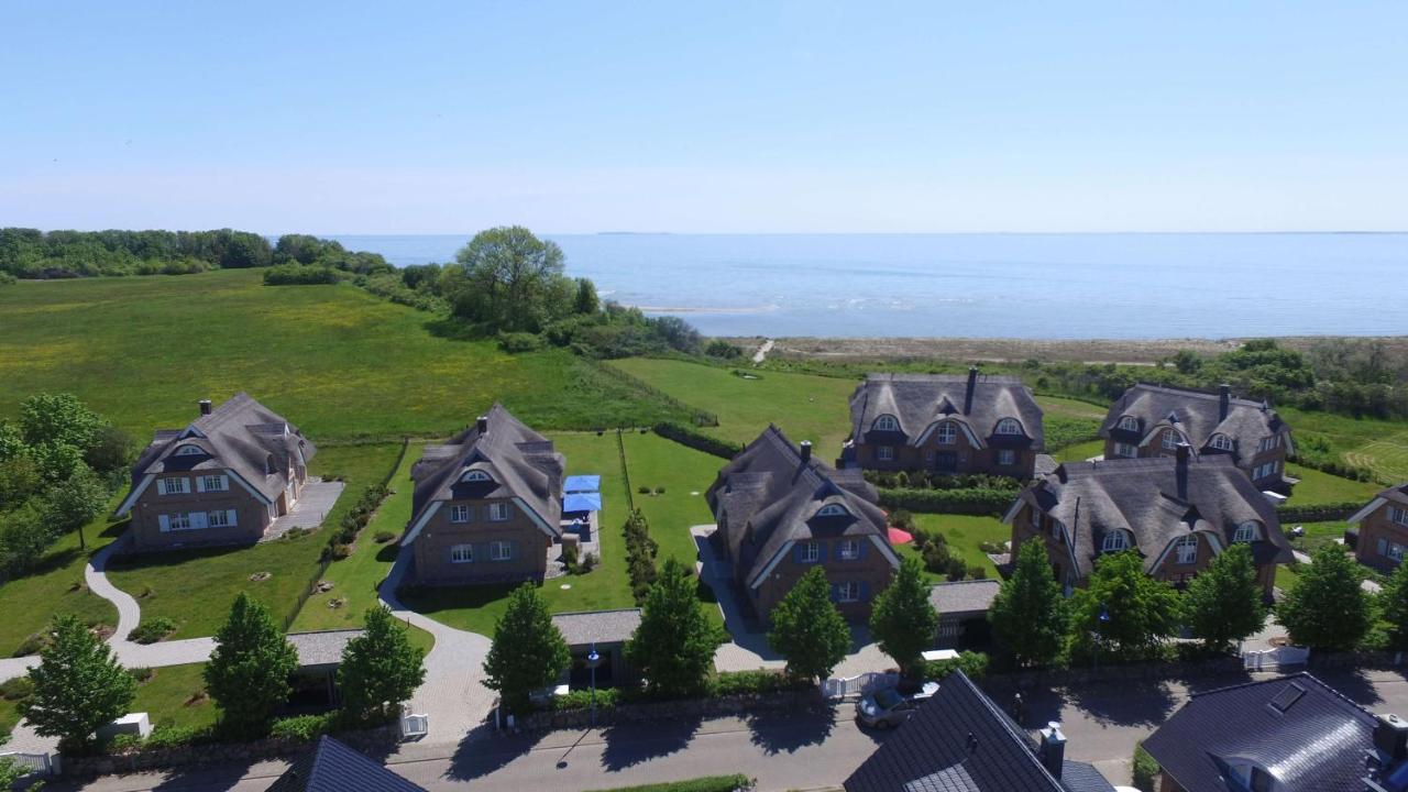 Strandhaus Buskam Im Moenchgut Auf Ruegen Lobbe Exterior foto